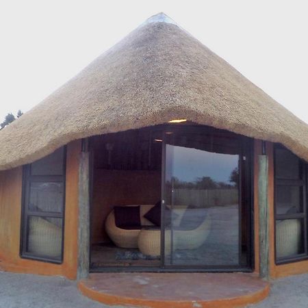Ongula Village Homestead Lodge Ondangwa Buitenkant foto
