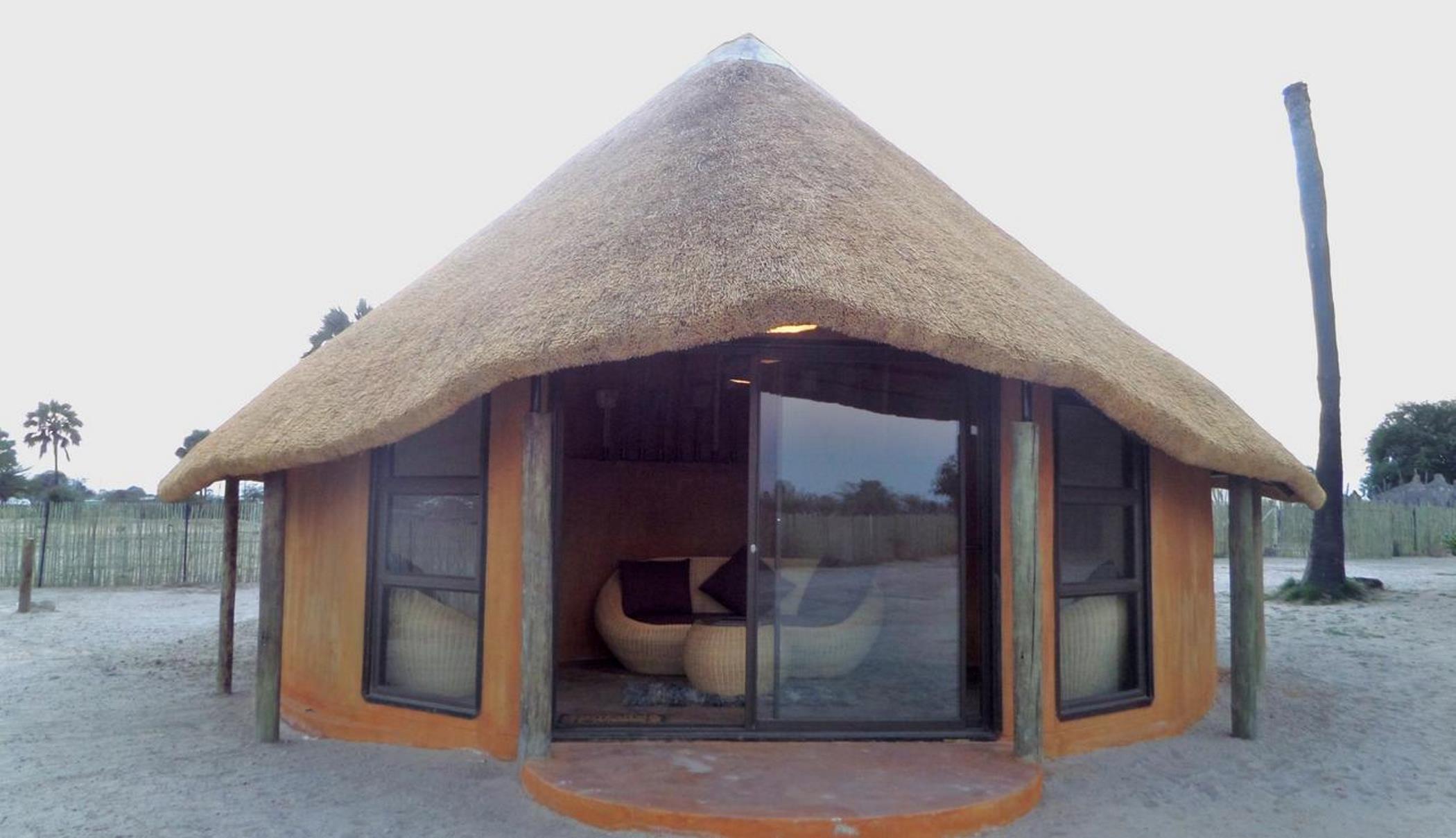Ongula Village Homestead Lodge Ondangwa Buitenkant foto