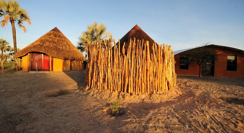 Ongula Village Homestead Lodge Ondangwa Buitenkant foto