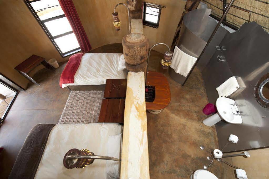 Ongula Village Homestead Lodge Ondangwa Buitenkant foto