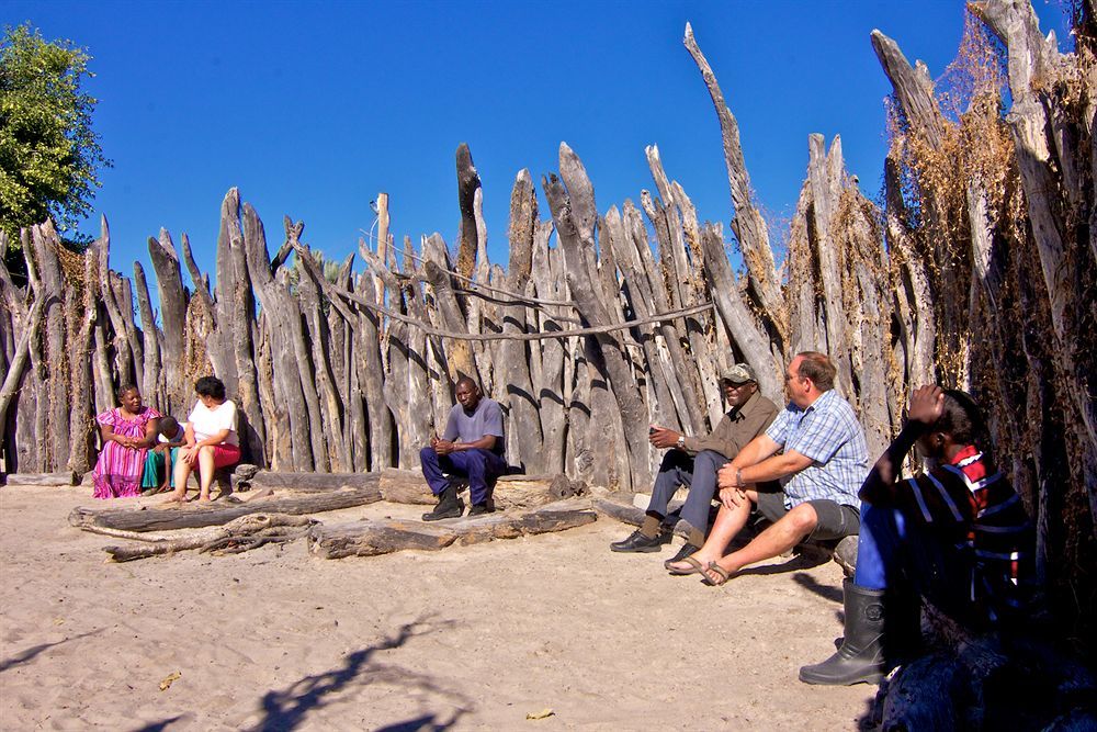 Ongula Village Homestead Lodge Ondangwa Buitenkant foto